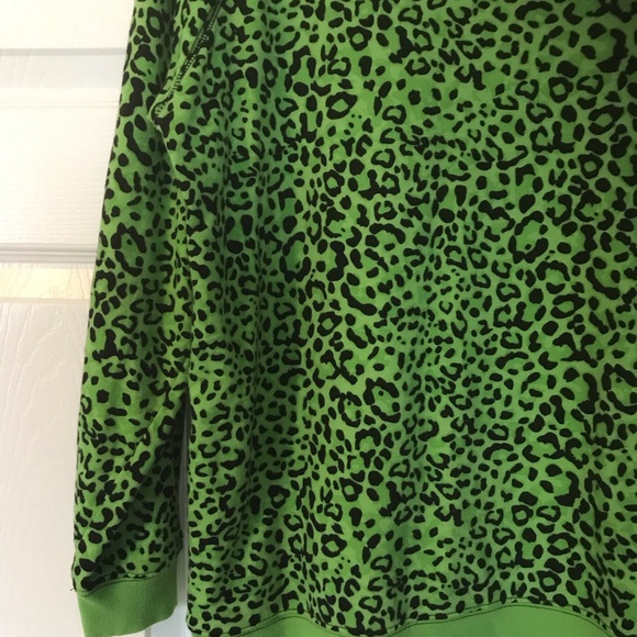 Green Leopard Zenana Sweatshirt - Picture 5 of 10